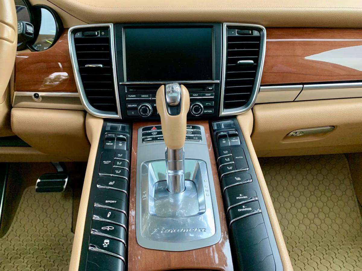 porsche-panamera-2014-hibrido-a-gasolina-2995cc