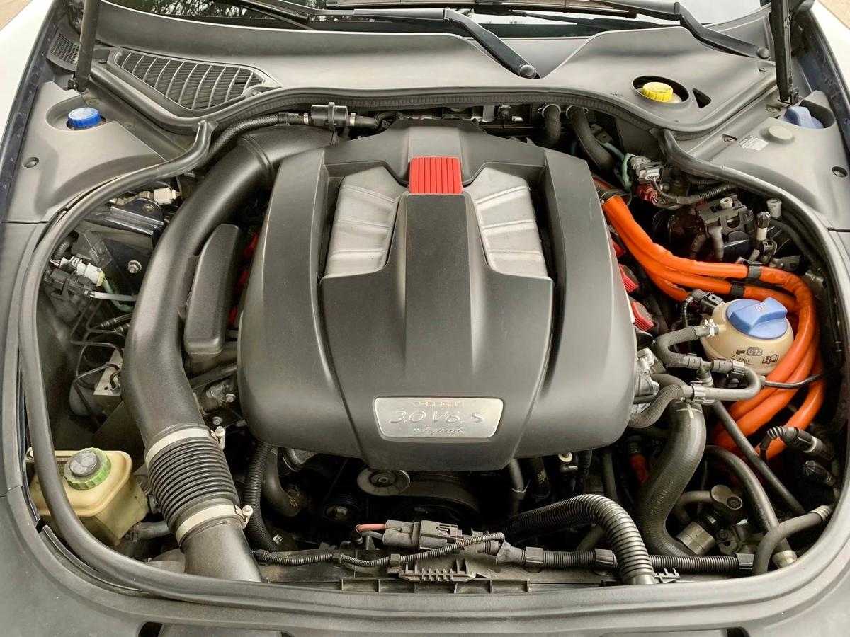 porsche-panamera-2014-hibrido-a-gasolina-2995cc