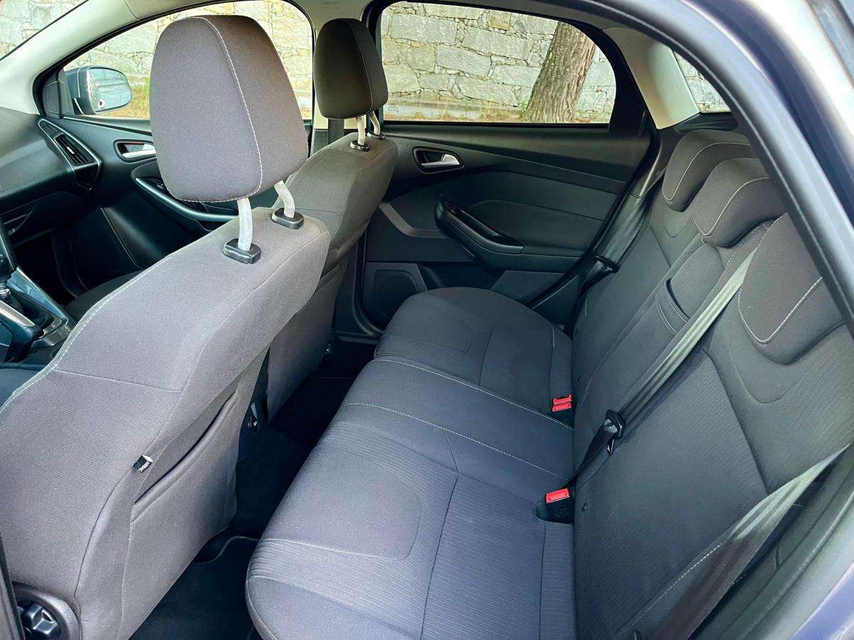 ford-focus-2011-diesel-1560cc