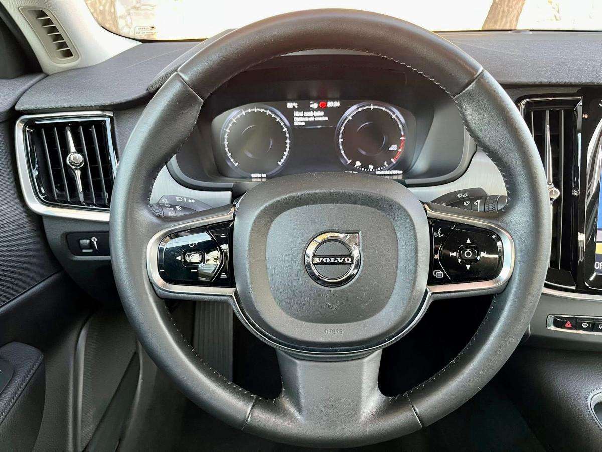 volvo-s90-2019-diesel-1969cc