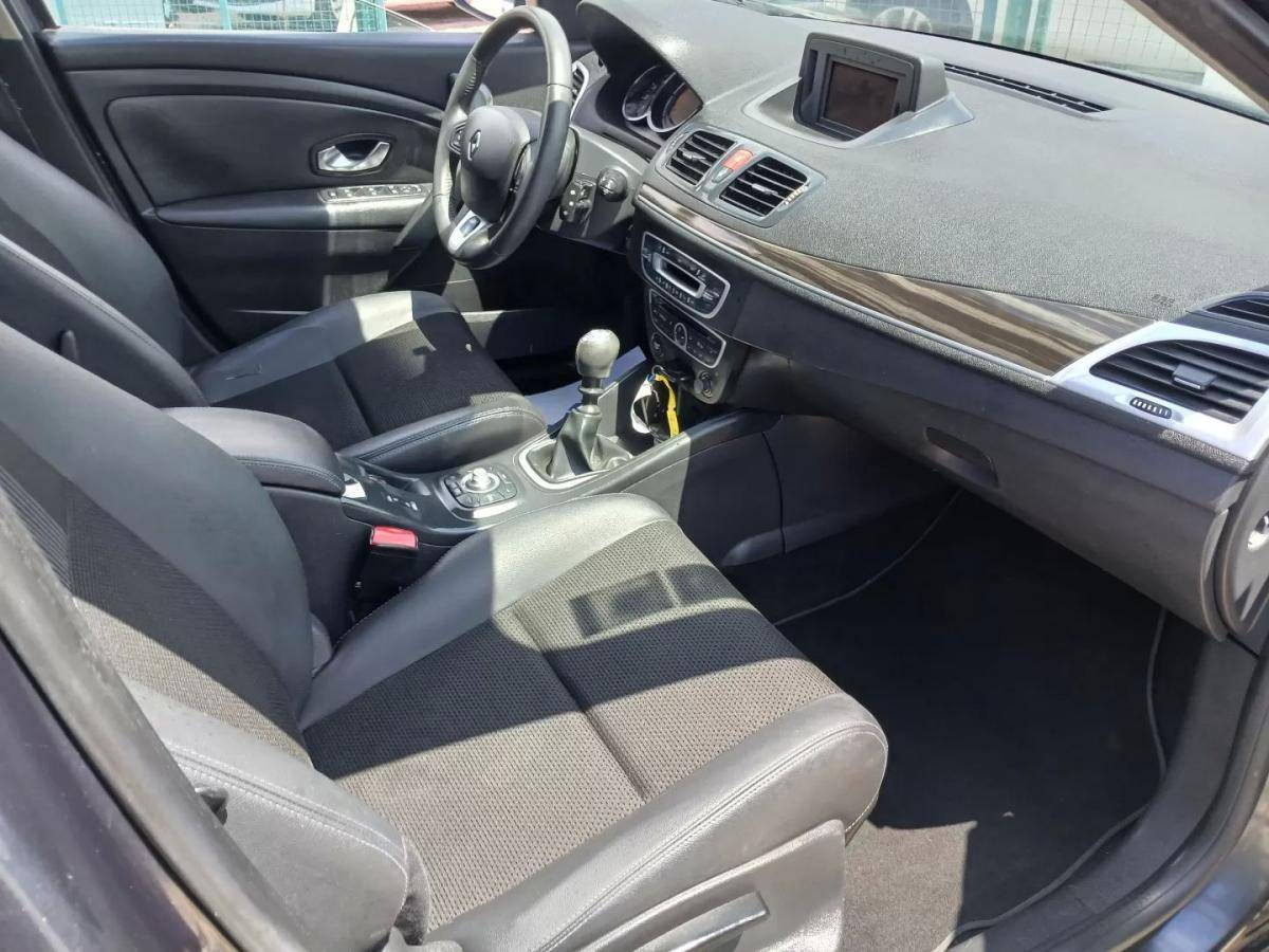 renault-megane-sport-tourer-2010-diesel-1461cc