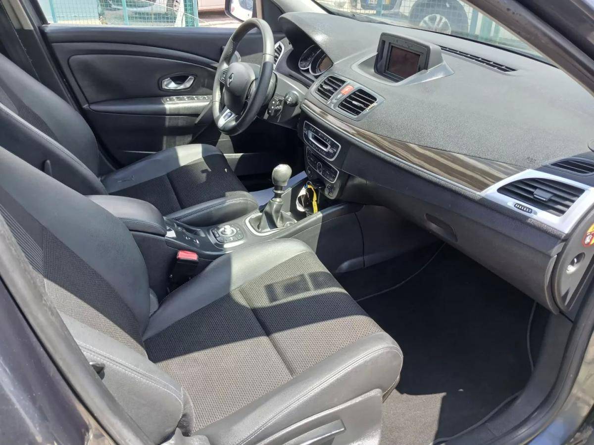 renault-megane-sport-tourer-2010-diesel-1461cc