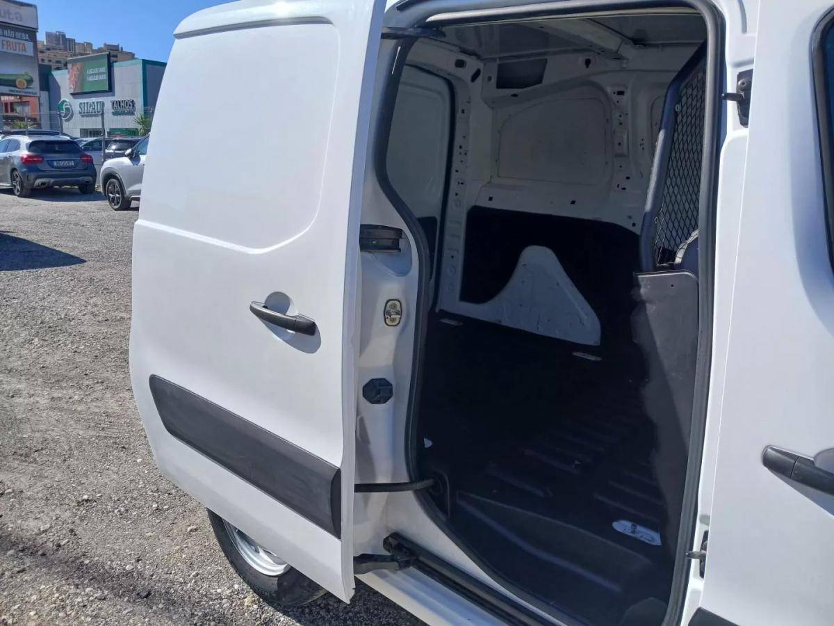 peugeot-partner-2012-diesel-1560cc