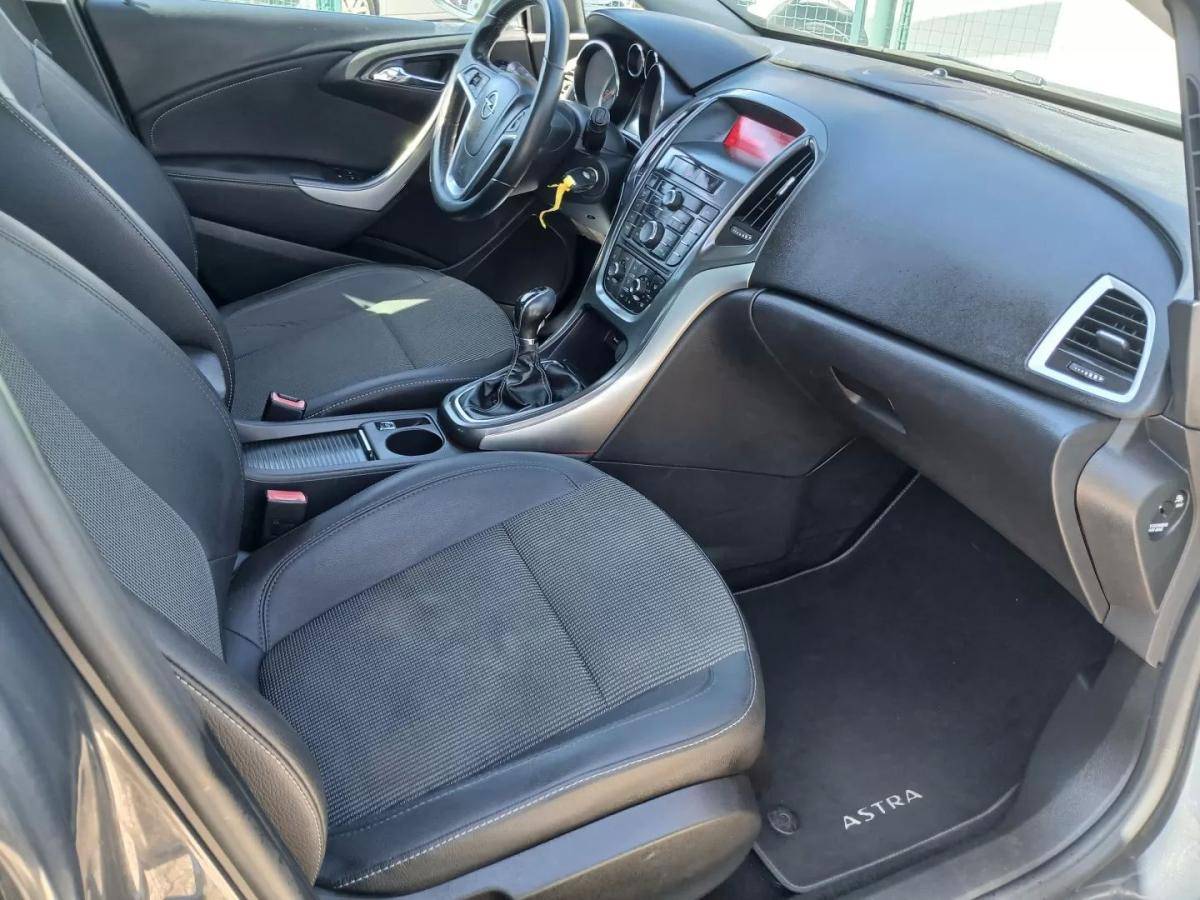 opel-astra-2013-diesel-1248cc