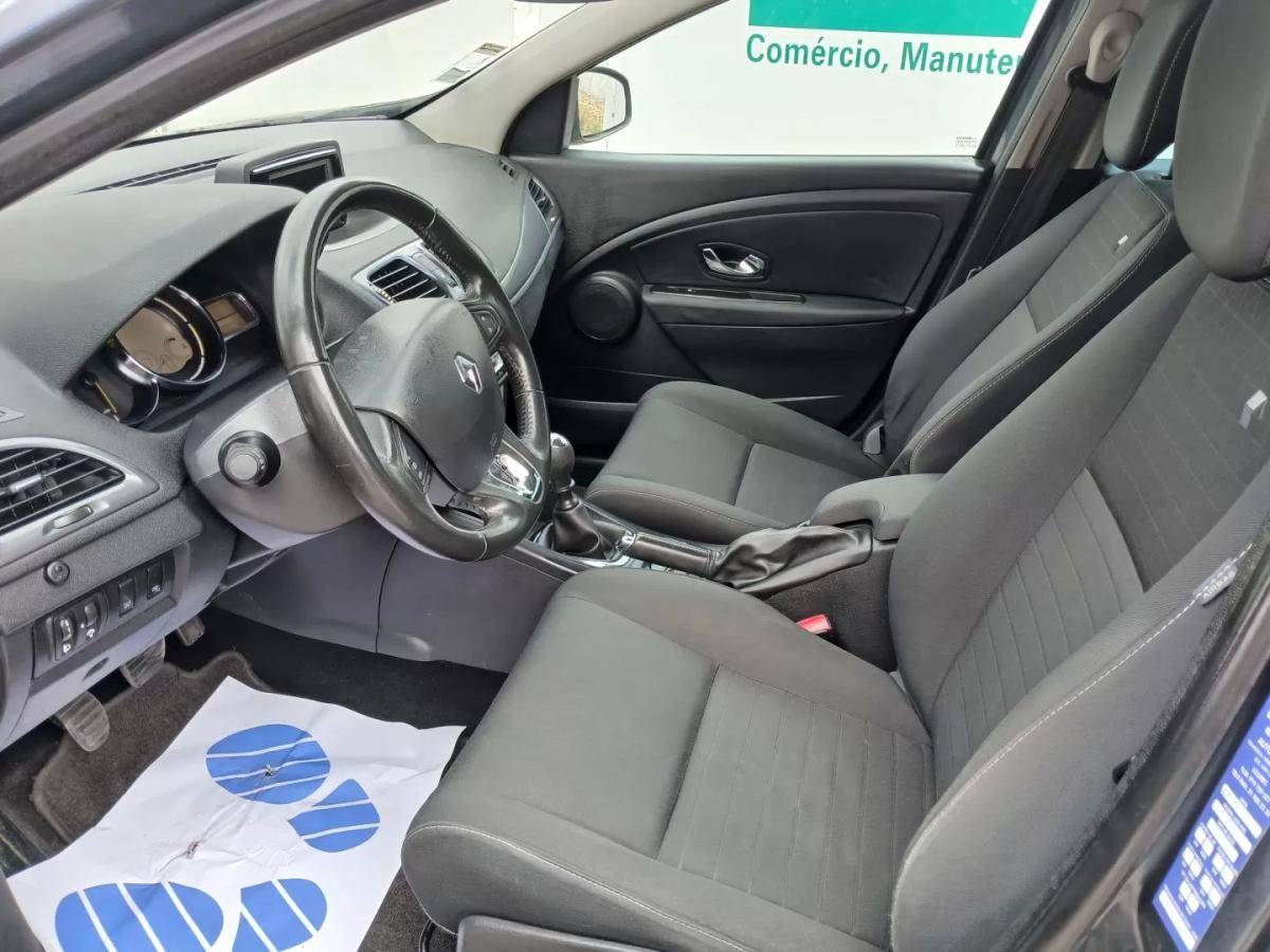 renault-megane-sport-tourer-2016-diesel-1461cc