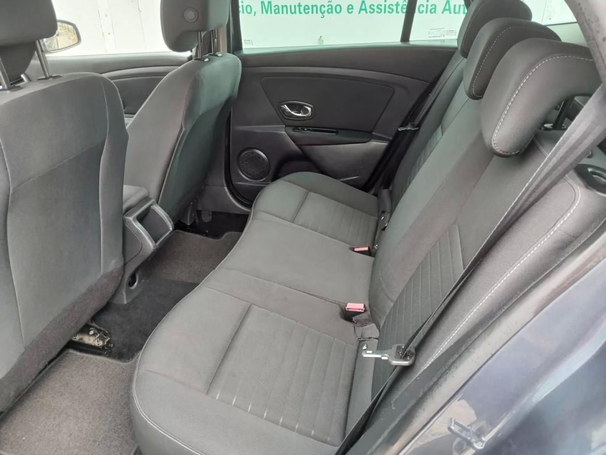 renault-megane-sport-tourer-2016-diesel-1461cc