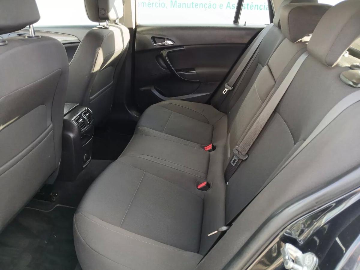 opel-insignia-sports-tourer-2011-diesel-1956cc