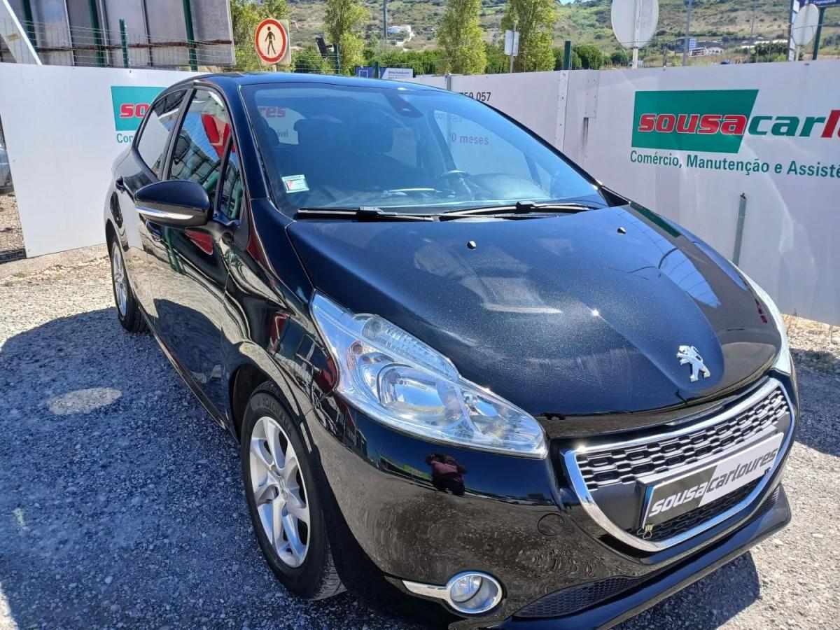 peugeot-208-2014-gasolina-1199cc