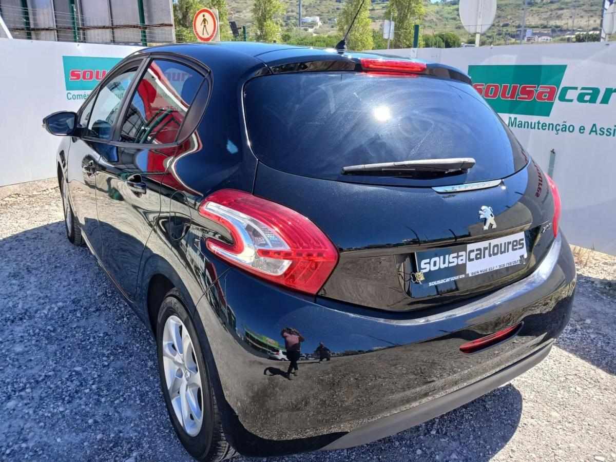 peugeot-208-2014-gasolina-1199cc