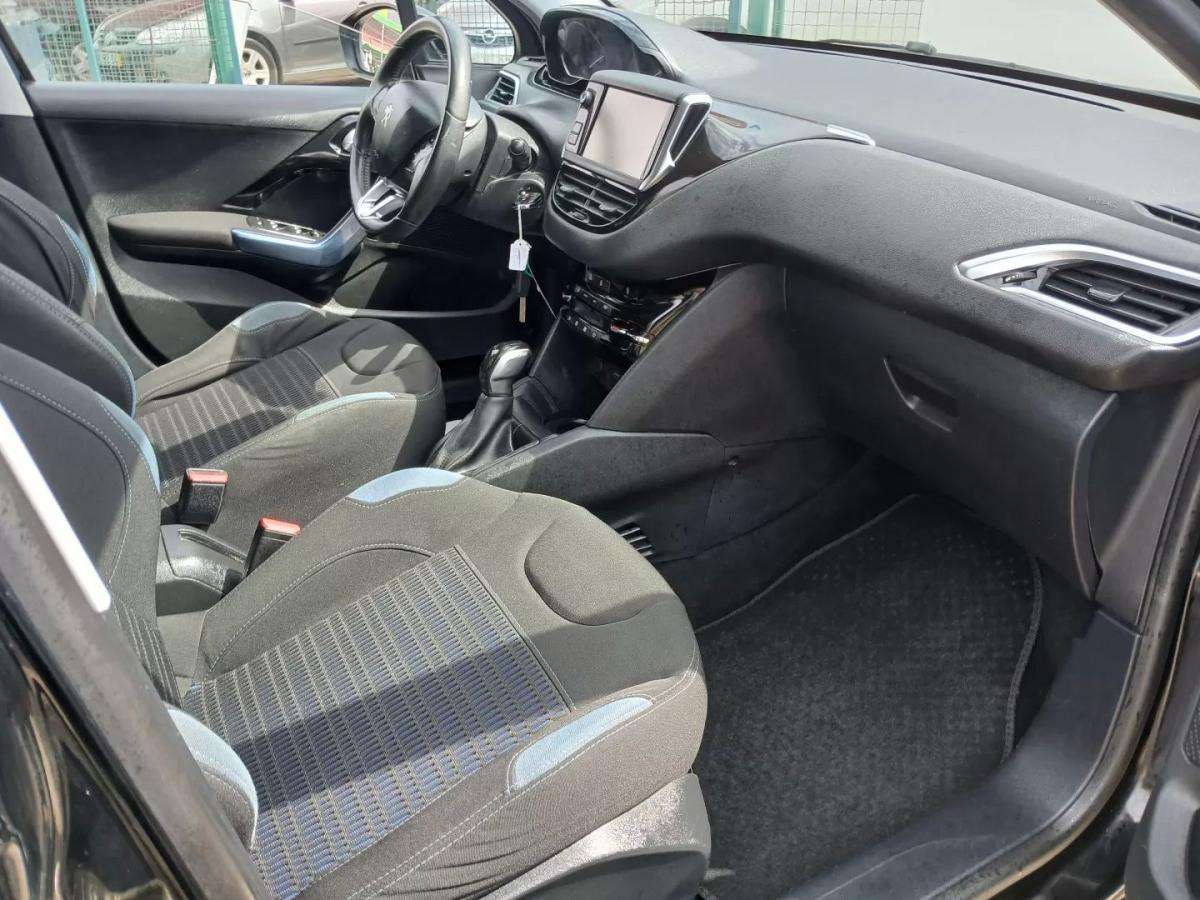 peugeot-208-2013-gasolina-1199cc