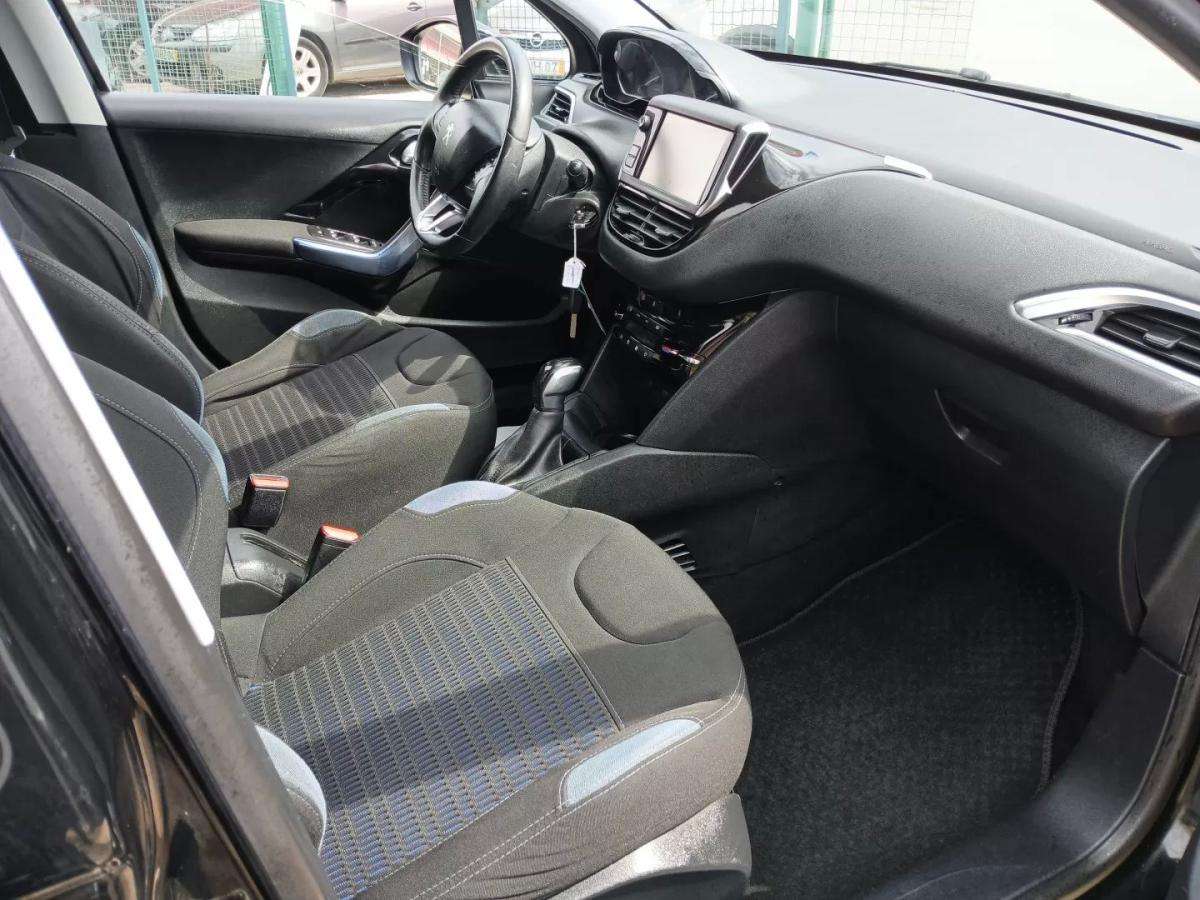 peugeot-208-2013-gasolina-1199cc