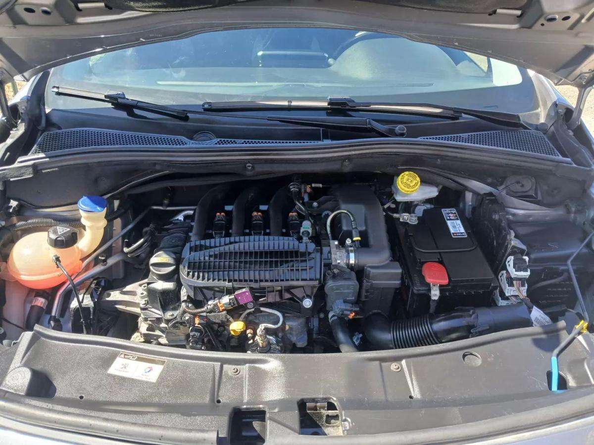 peugeot-2008-2016-gasolina-1199cc