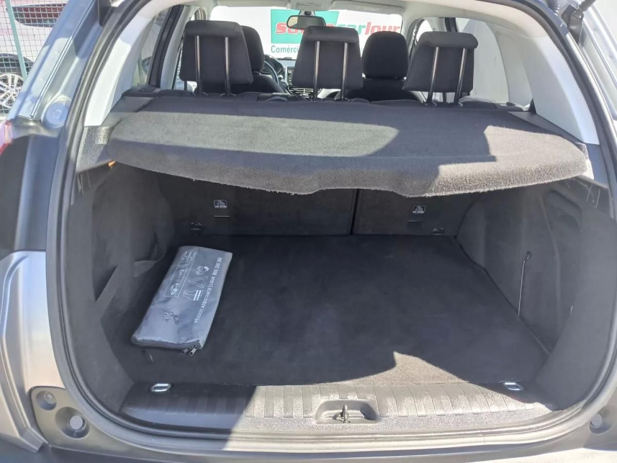 peugeot-2008-2016-gasolina-1199cc