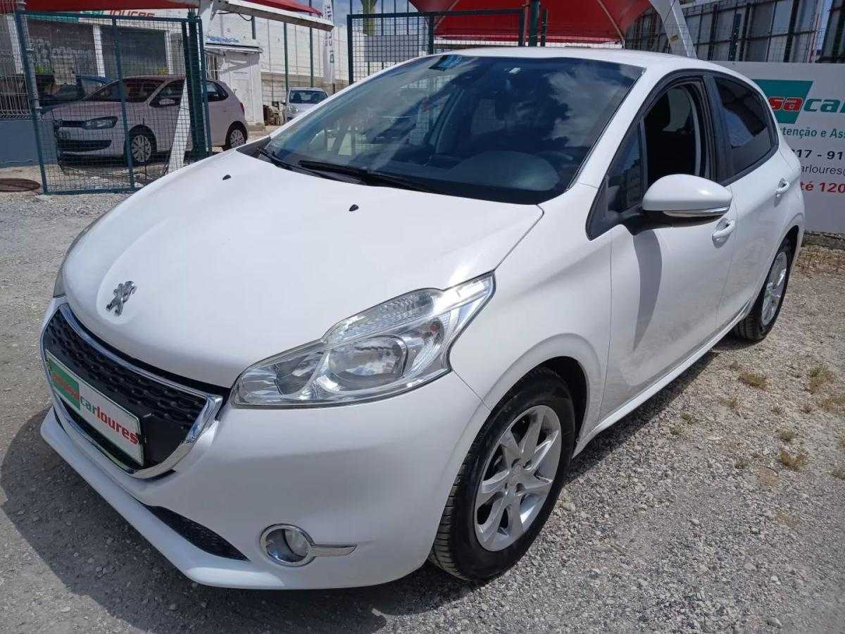 peugeot-208-2014-gasolina-1199cc