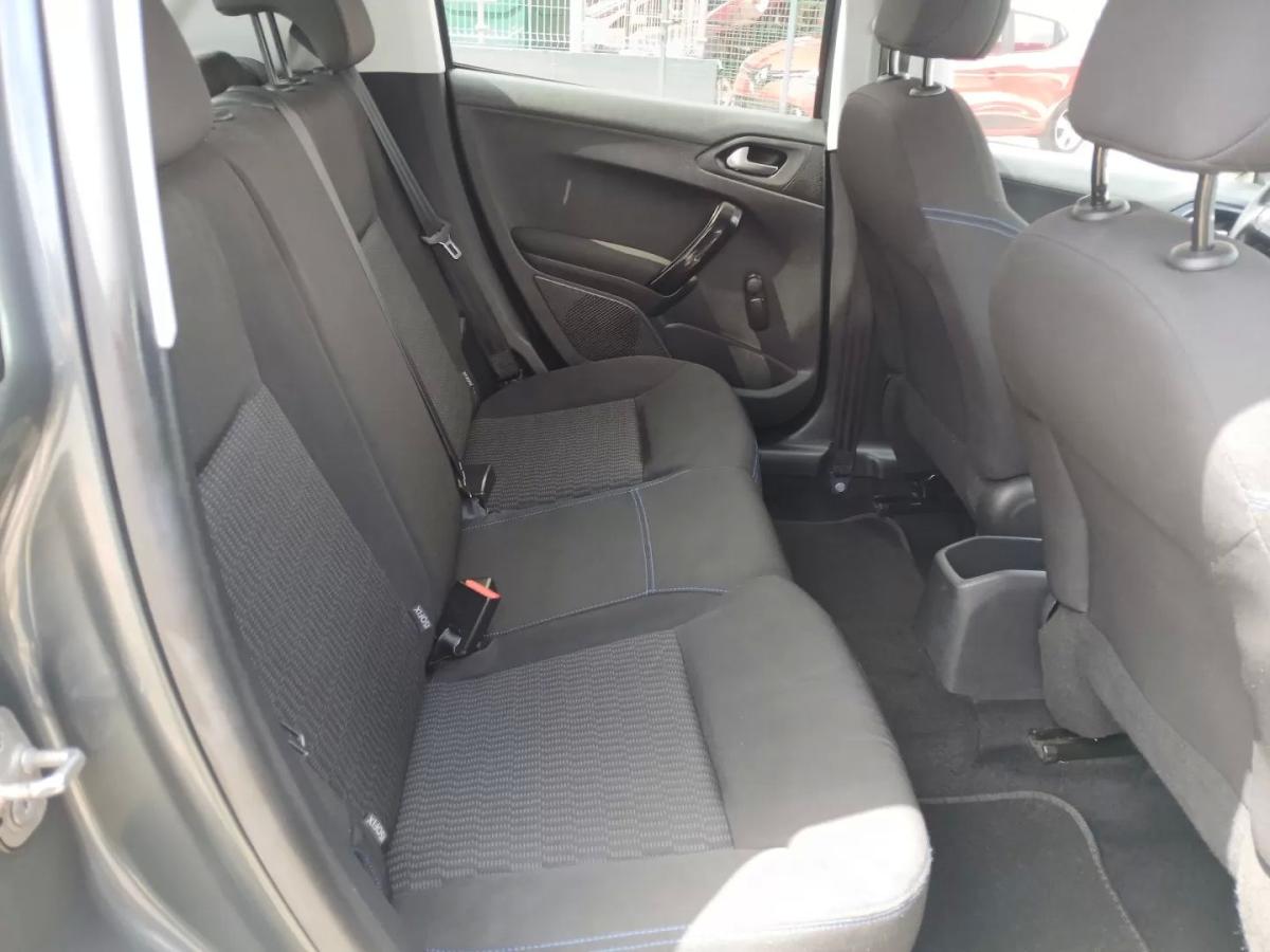 peugeot-208-2017-gasolina-1199cc
