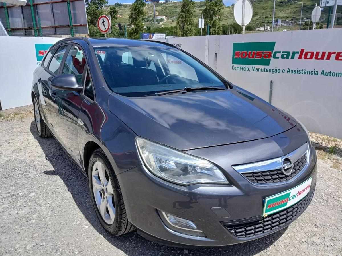 opel-astra-sport-tourer-2011-diesel-1686cc