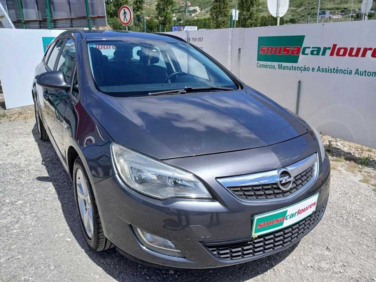 opel-astra-sport-tourer-2011-diesel-1686cc