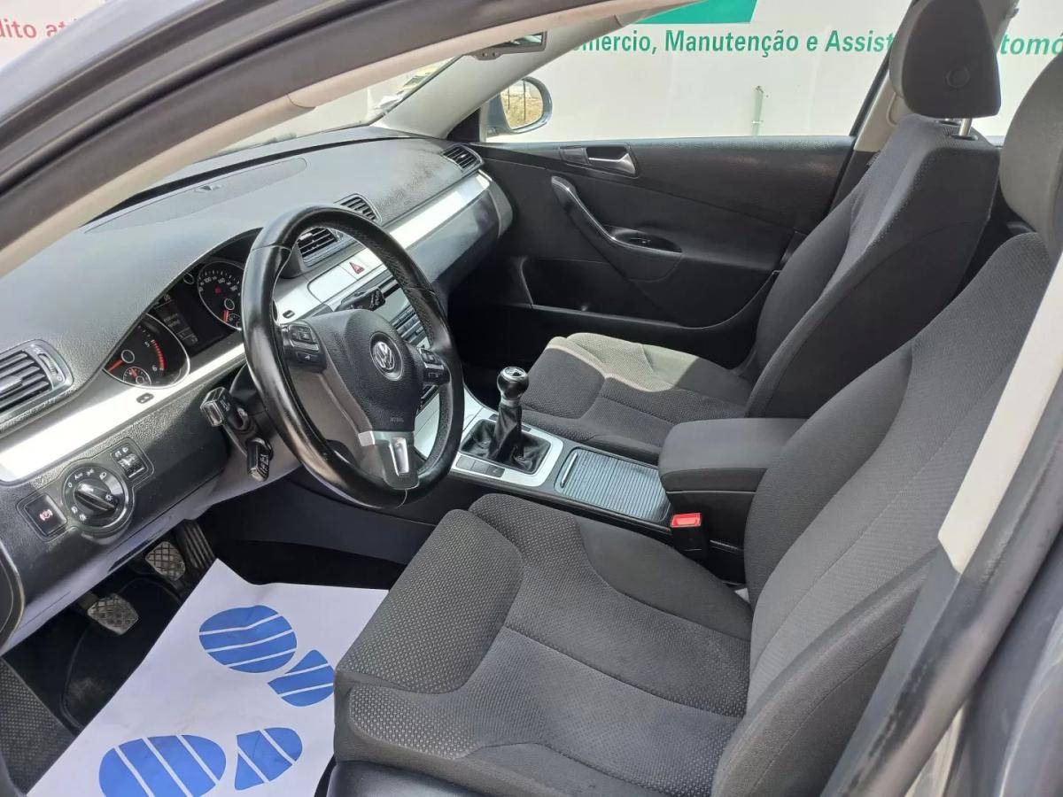 volkswagen-passat-variant-2010-diesel-1598cc