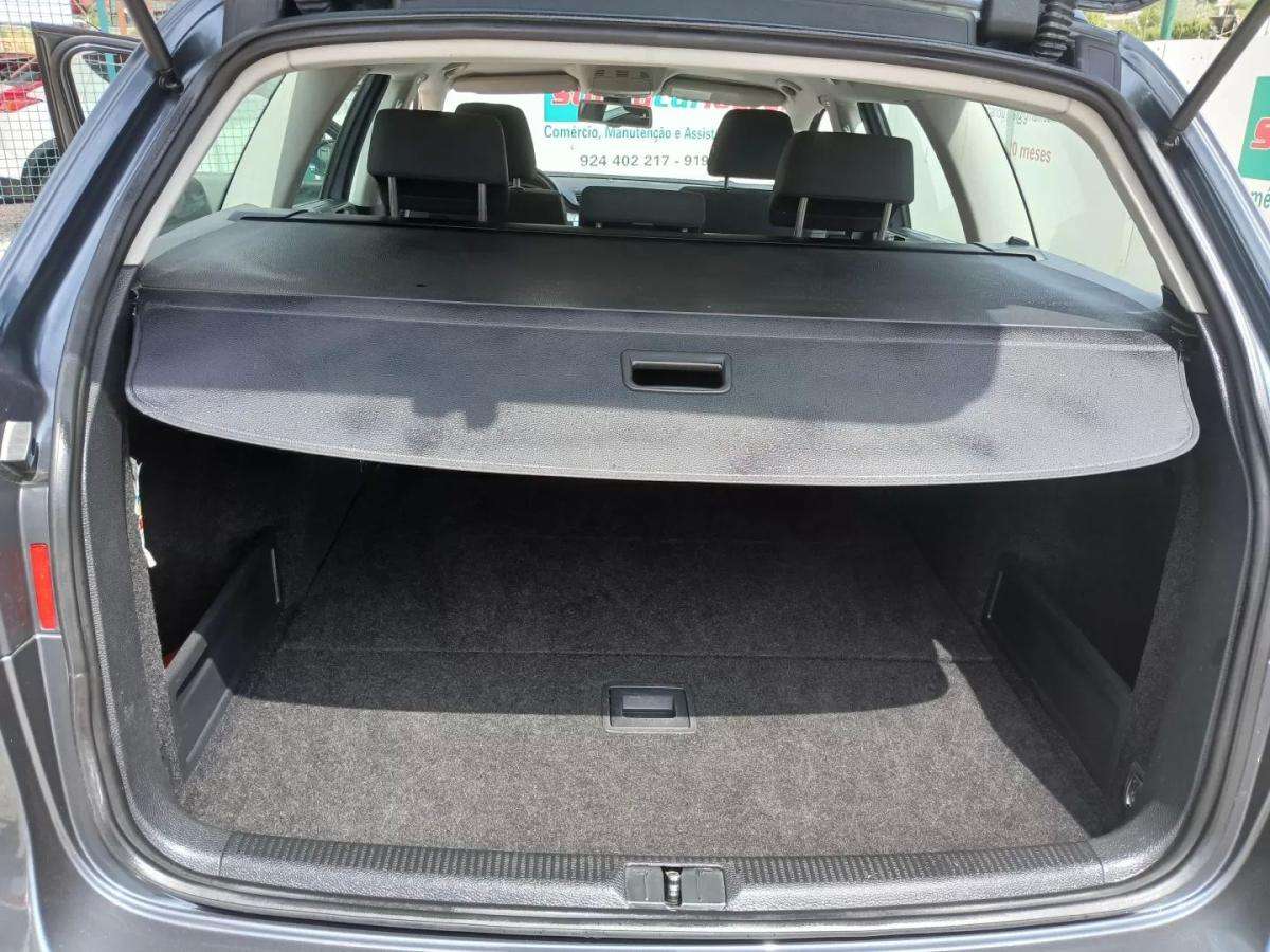 volkswagen-passat-variant-2010-diesel-1598cc