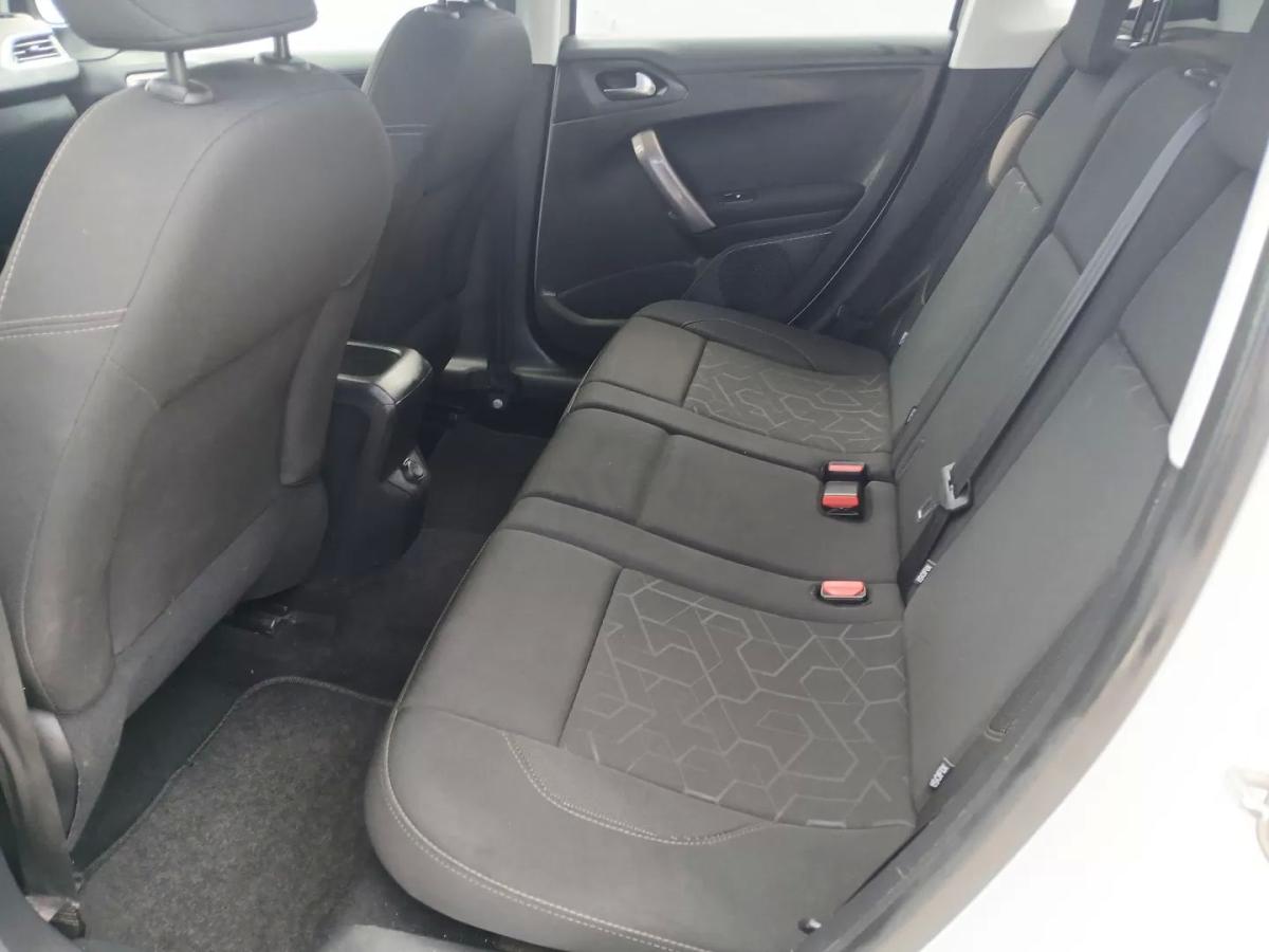 peugeot-2008-2016-gasolina-1199cc