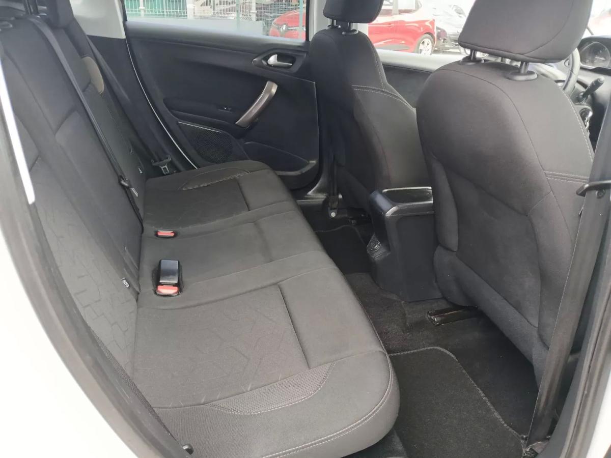 peugeot-2008-2016-gasolina-1199cc