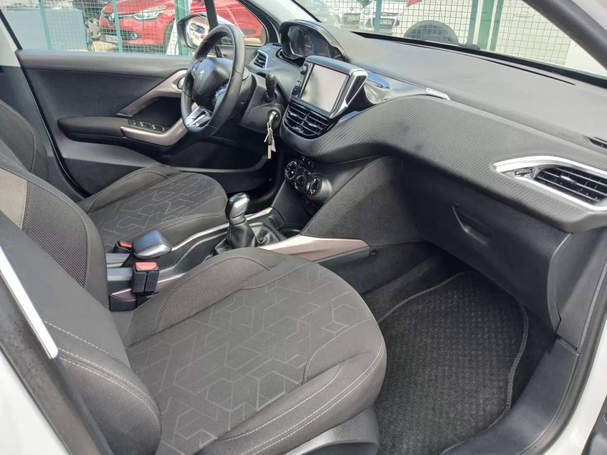 peugeot-2008-2016-gasolina-1199cc