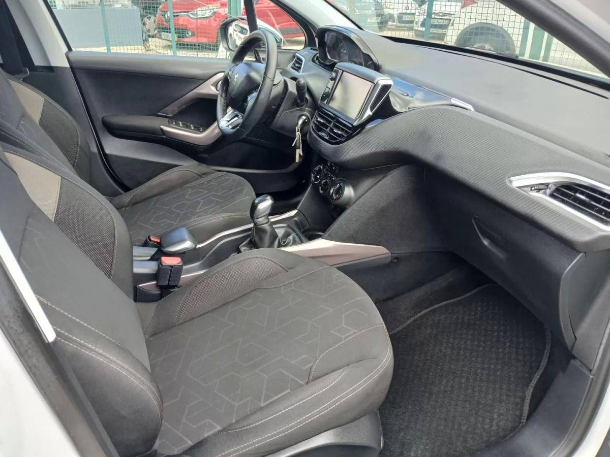 peugeot-2008-2016-gasolina-1199cc