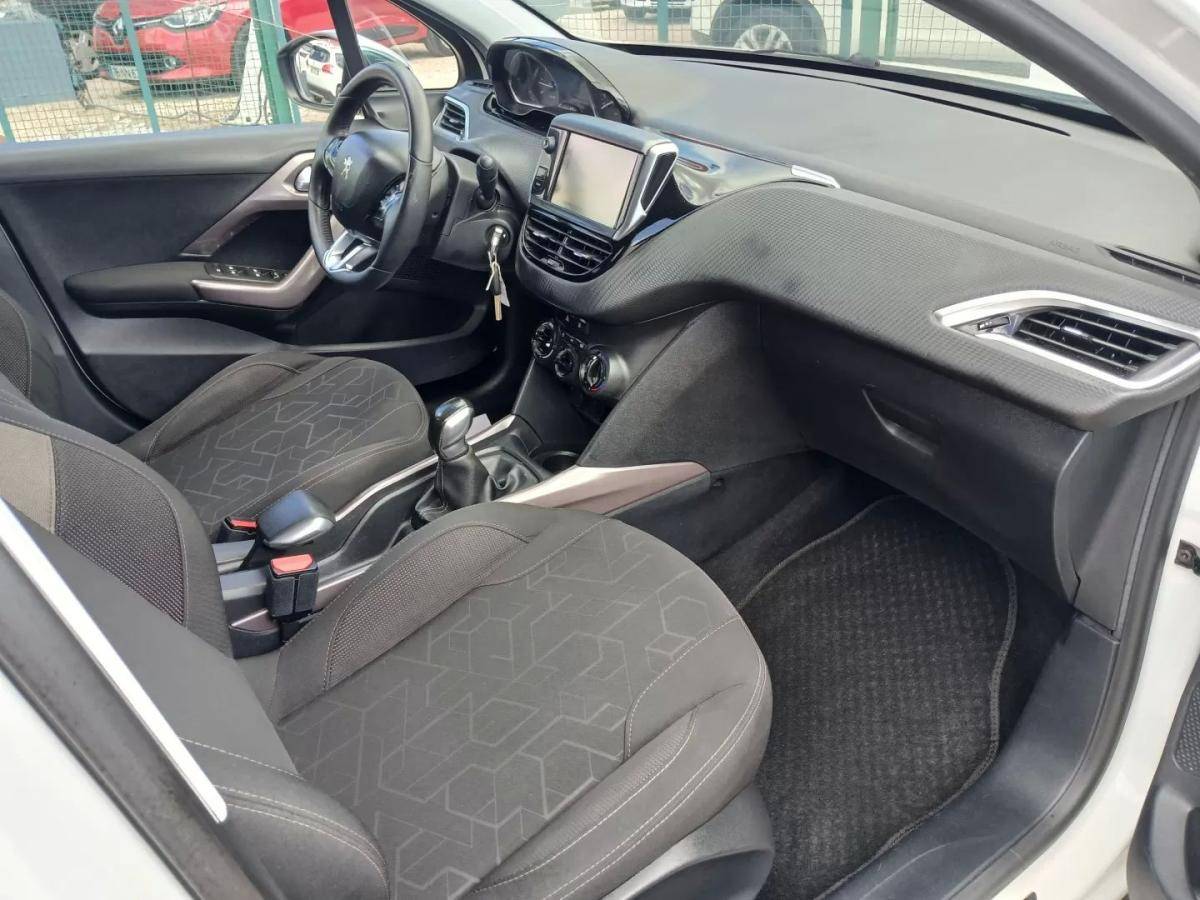 peugeot-2008-2016-gasolina-1199cc