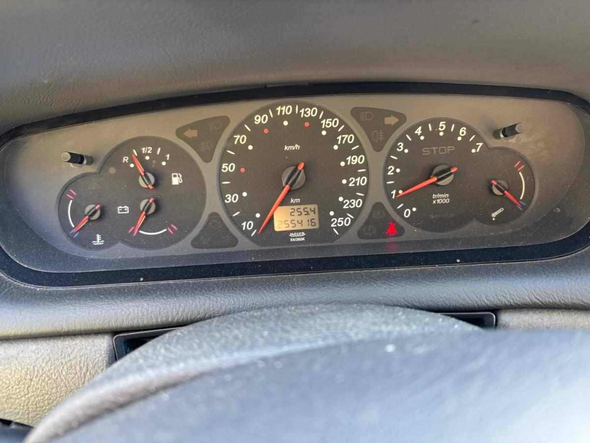 citroen-c5-2-0-hpi-2001-gasolina-1997cc