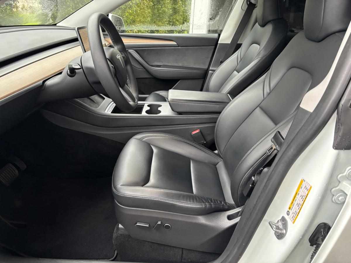 tesla-model-y-long-range-awd-2023-eletrico