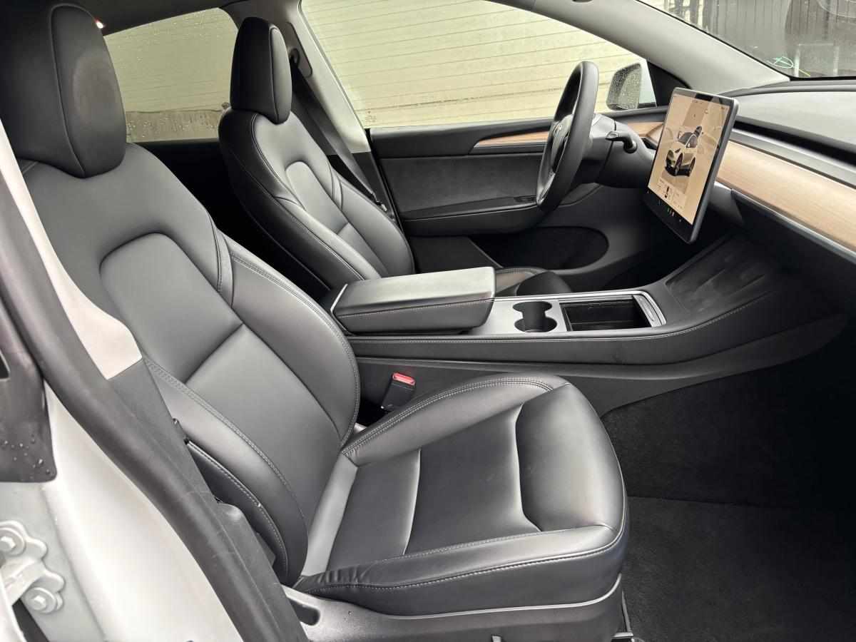 tesla-model-y-long-range-awd-2023-eletrico