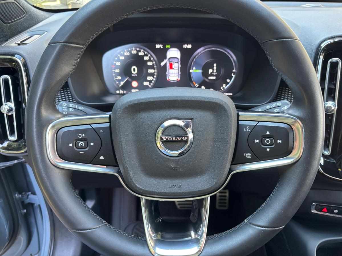 volvo-xc40-t5-twin-engine-recharge-2022-gasolina-1477cc