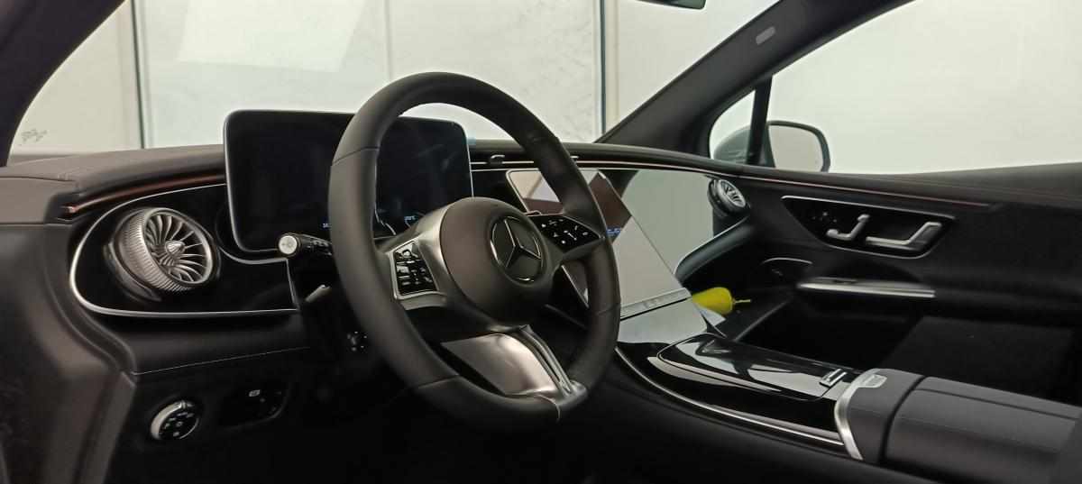 mercedes-benz-eqe-2025-eletrico