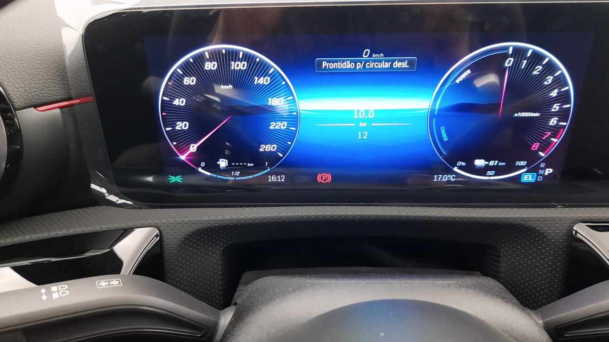 mercedes-benz-classe-a-2025-hibrido-a-gasolina-1332cc