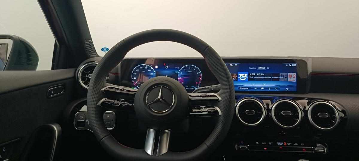 mercedes-benz-classe-a-2025-gasolina-1332cc