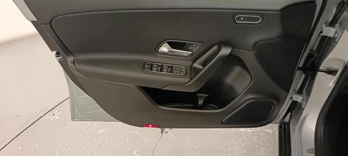 mercedes-benz-classe-a-a-200-1-3-2025-gasolina-1332cc