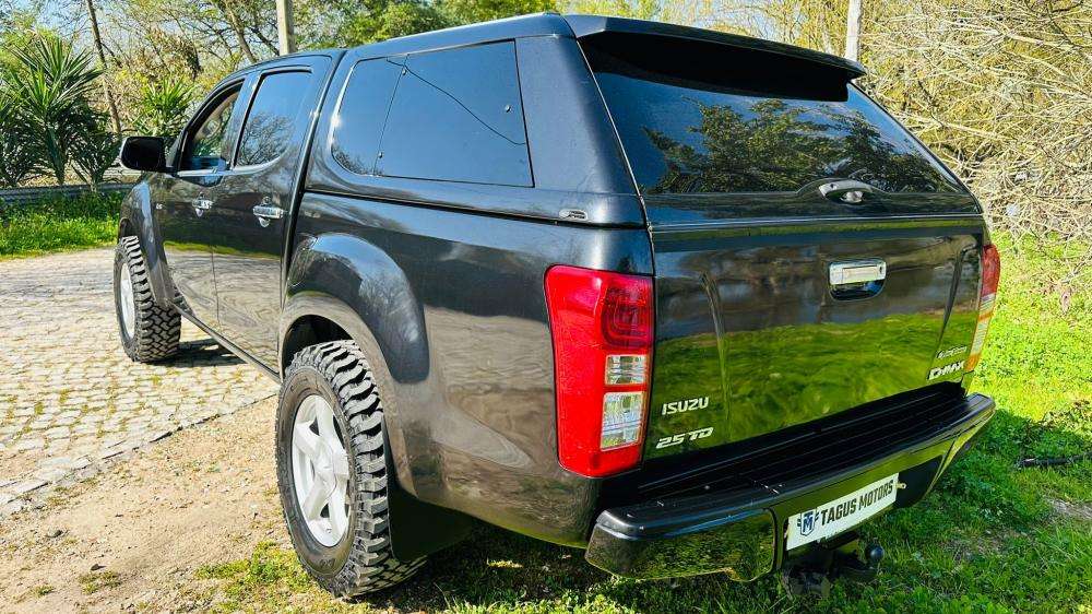 isuzu-d-max-2014-diesel-2499cc