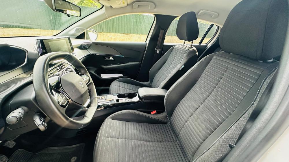 peugeot-e-208-2023-eletrico-0cc