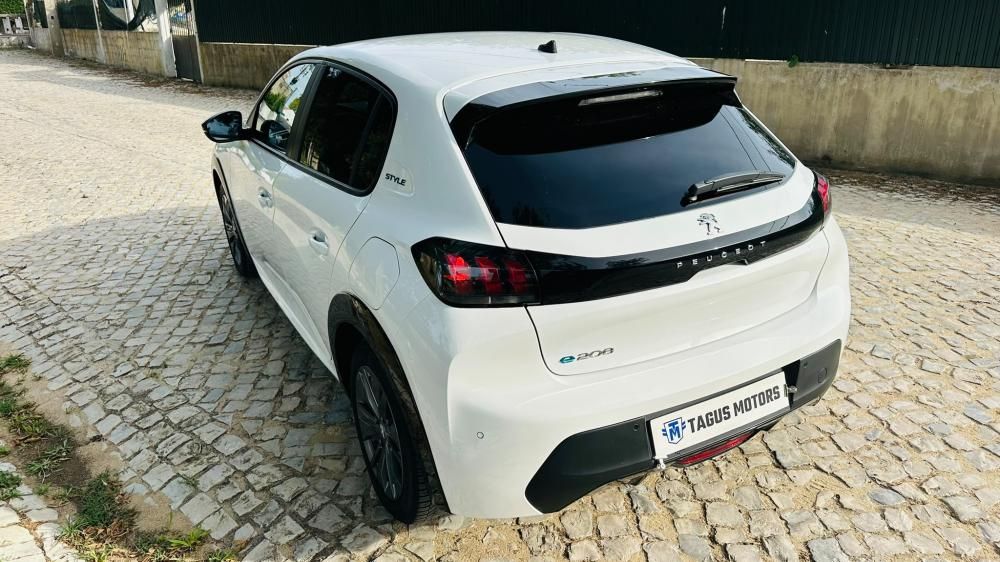peugeot-e-208-2023-eletrico-0cc