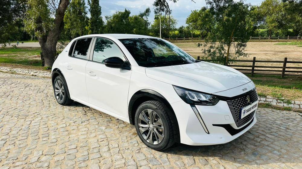peugeot-e-208-2023-eletrico-0cc