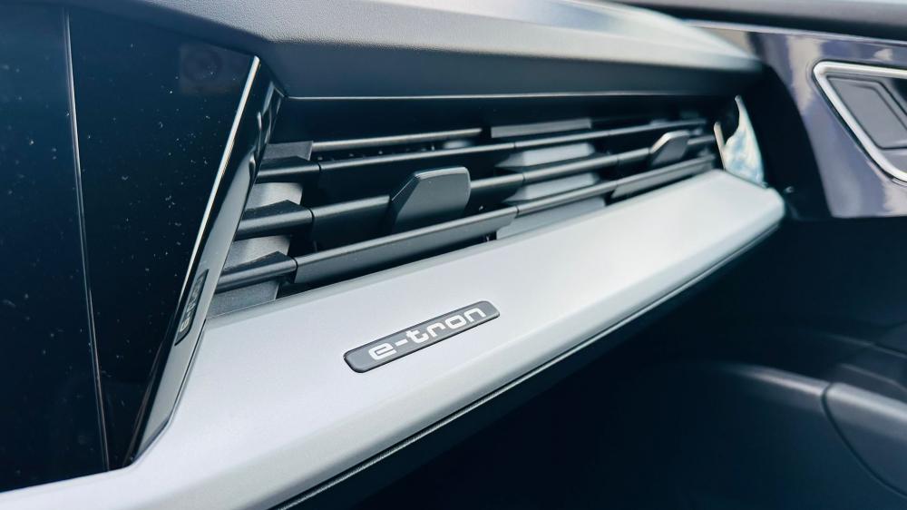 audi-q4-e-tron-2022-eletrico-0cc
