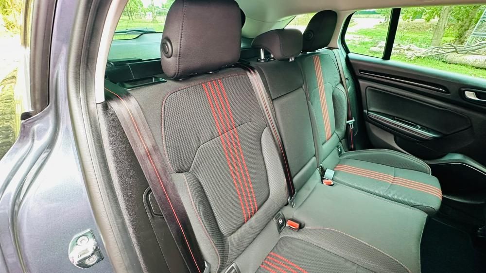 renault-megane-sport-tourer-2022-diesel-1461cc