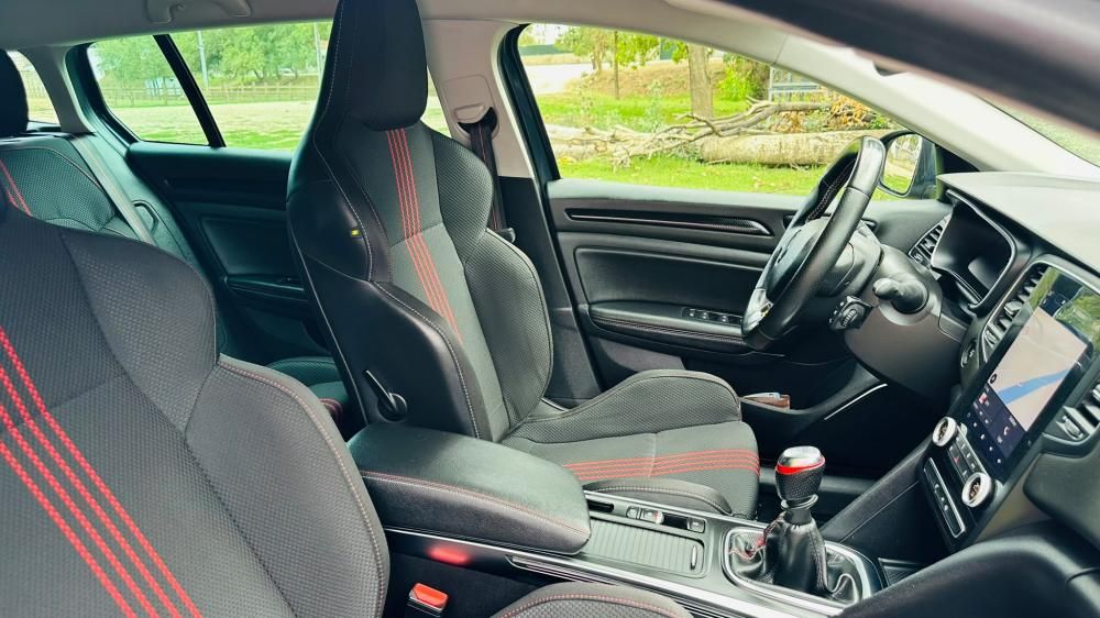 renault-megane-sport-tourer-2022-diesel-1461cc