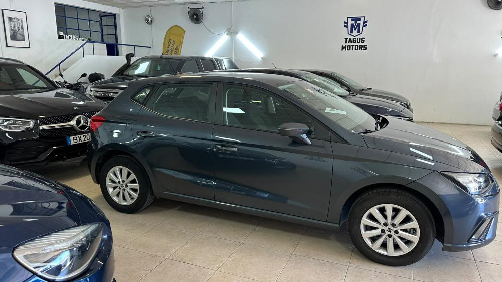 seat-ibiza-2023-gasolina-999cc