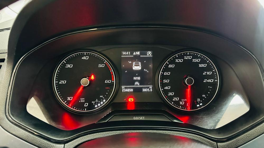seat-arona-2019-diesel-1598cc