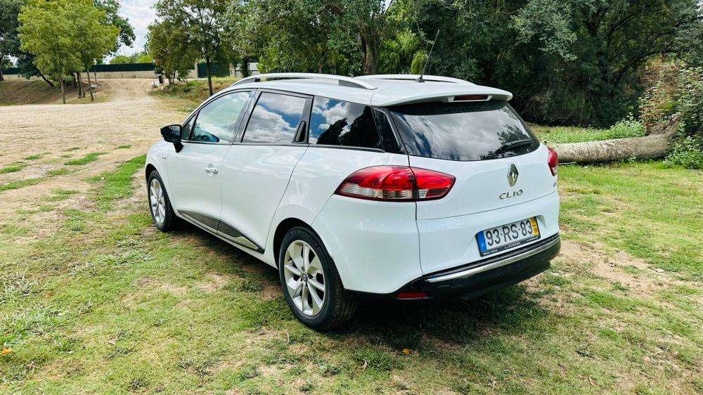 renault-clio-sport-tourer-2016-diesel-1461cc