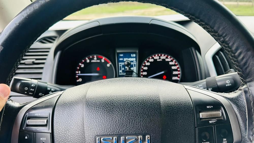 isuzu-d-max-2016-diesel-2499cc