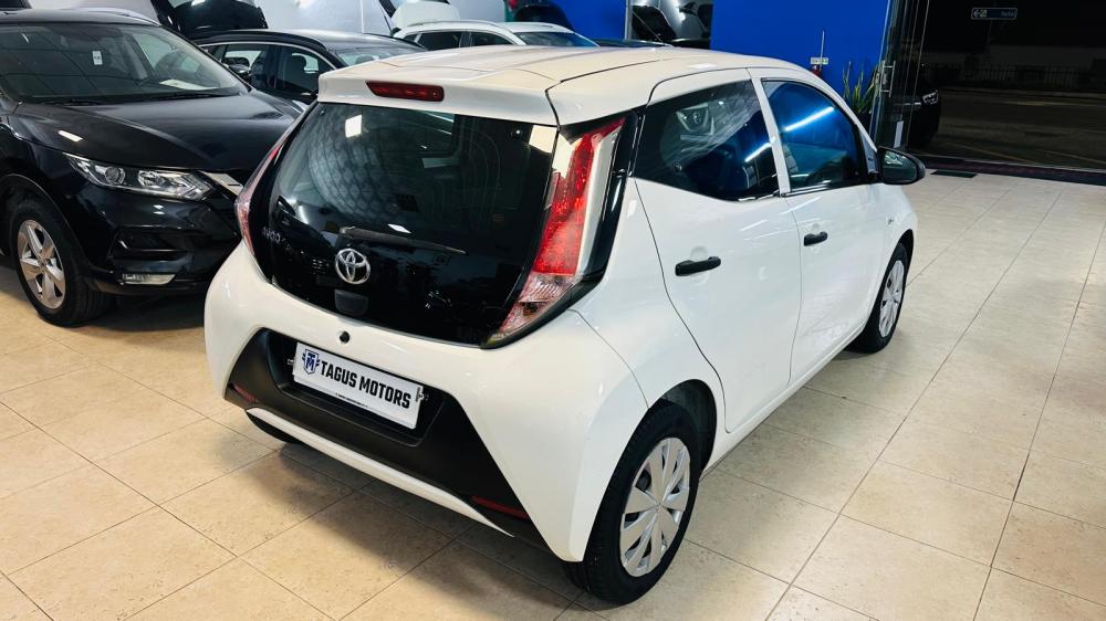 toyota-aygo-2017-gasolina-998cc