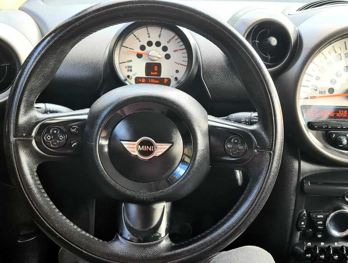 mini-countryman-2011-diesel-1995cc