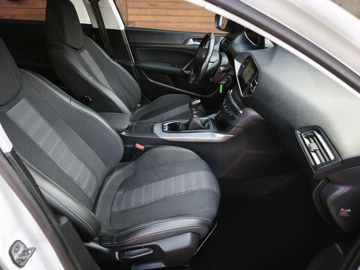 peugeot-308-2020-gasolina-1199cc